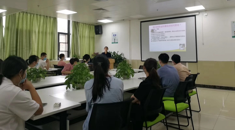 打造教学王牌——检验科为新一届实习生准备4件套餐