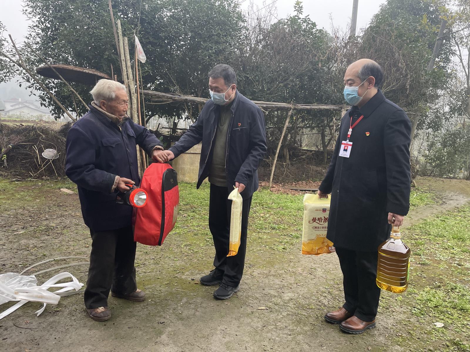 帮扶路上  我们风雨兼程——游仙分院党总支走访慰问结对帮扶对象