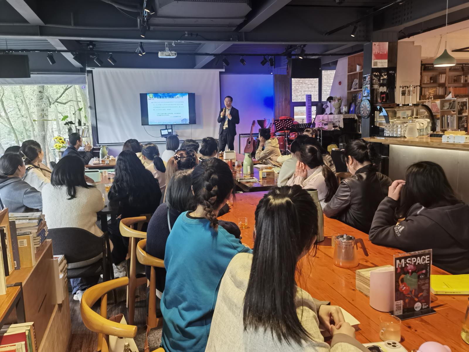 “人间三月 魅力女神”3.8妇女节主题活动走进四川越王楼文化有限公司