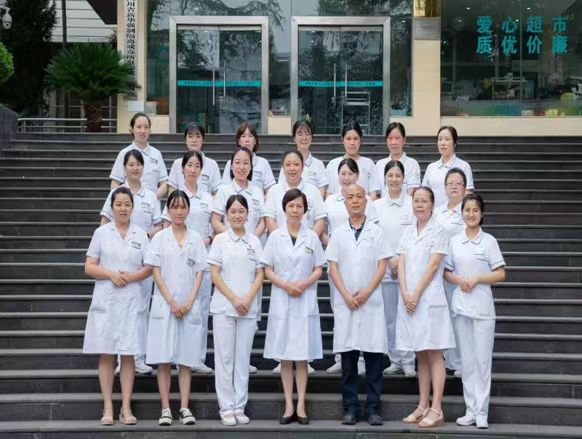 重症精神二科开展新颖教学查房之电影查房