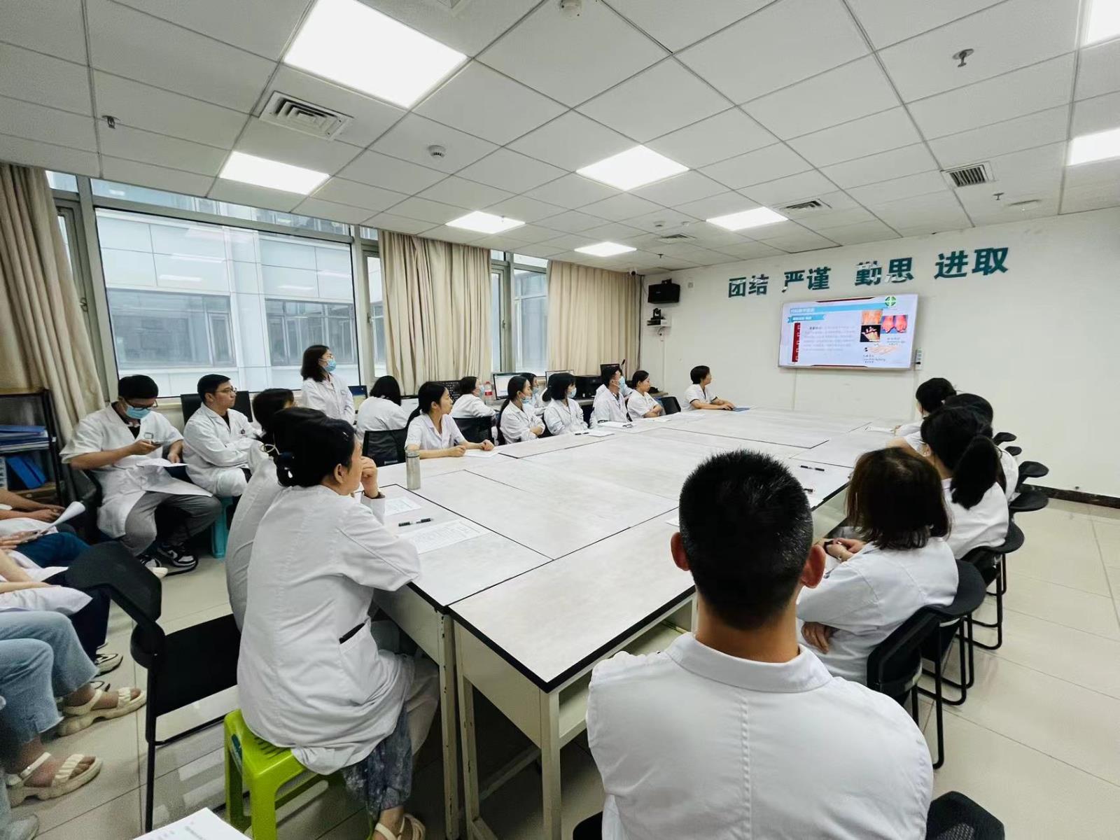 “深入实践，提升技能”——内科基地规培示范性教学查房