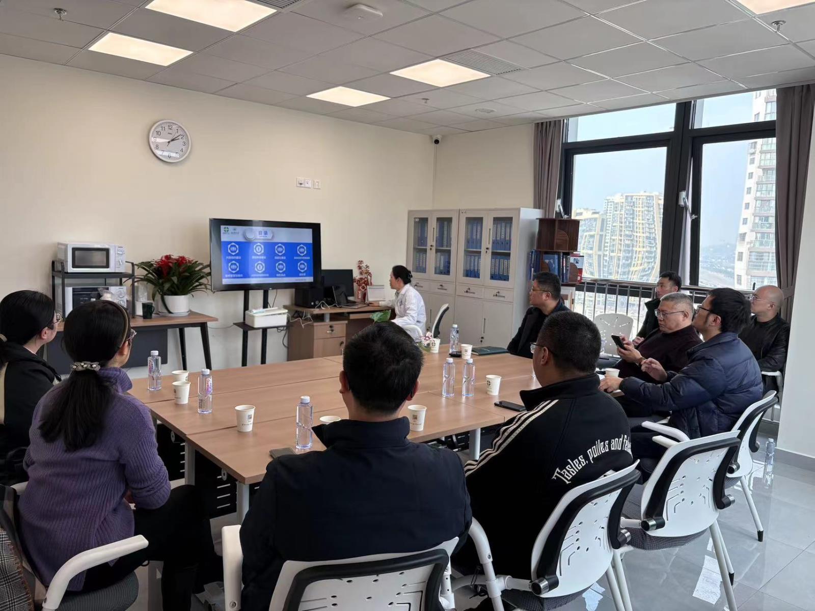 老年病医疗质量控制中心成功召开2024年质控工作总结暨2025年质控工作计划会议