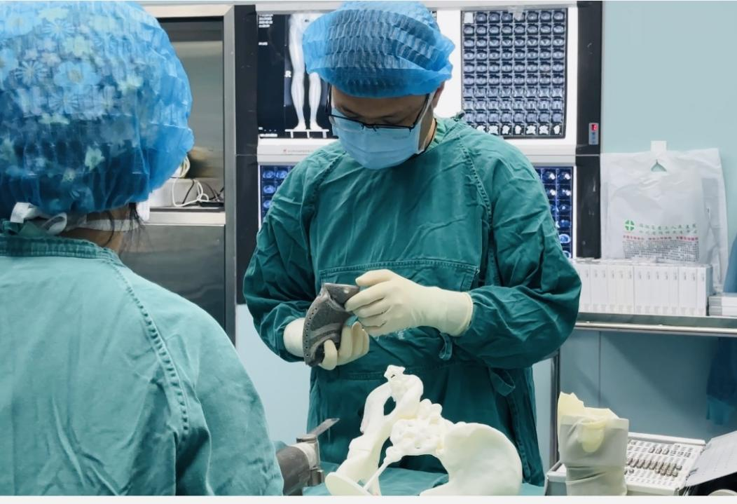 3D打印赋能医疗，看市三医院骨科妙手解决骨盆巨瘤