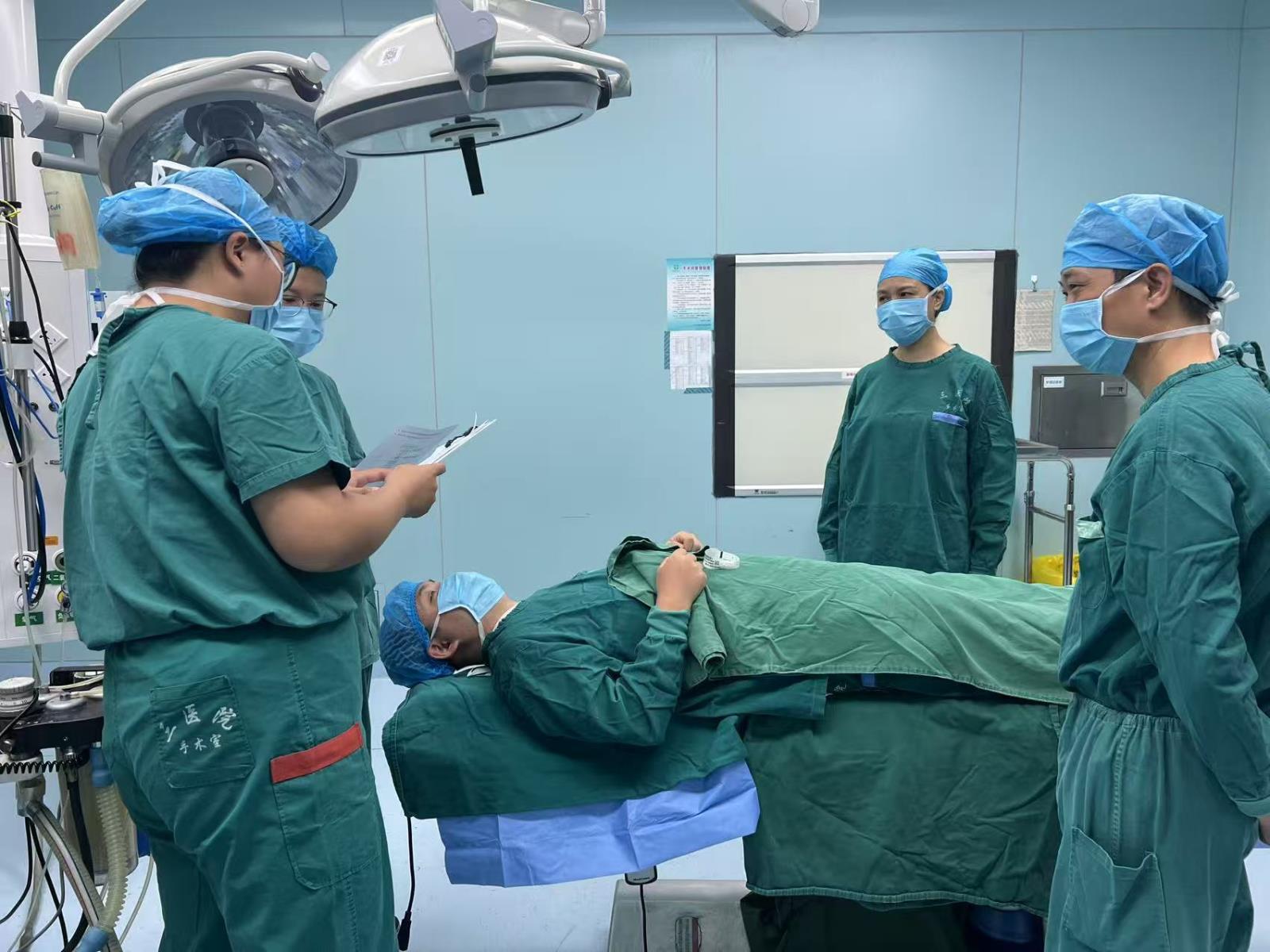 输血科与手术室联合开展术中紧急输血实战演练