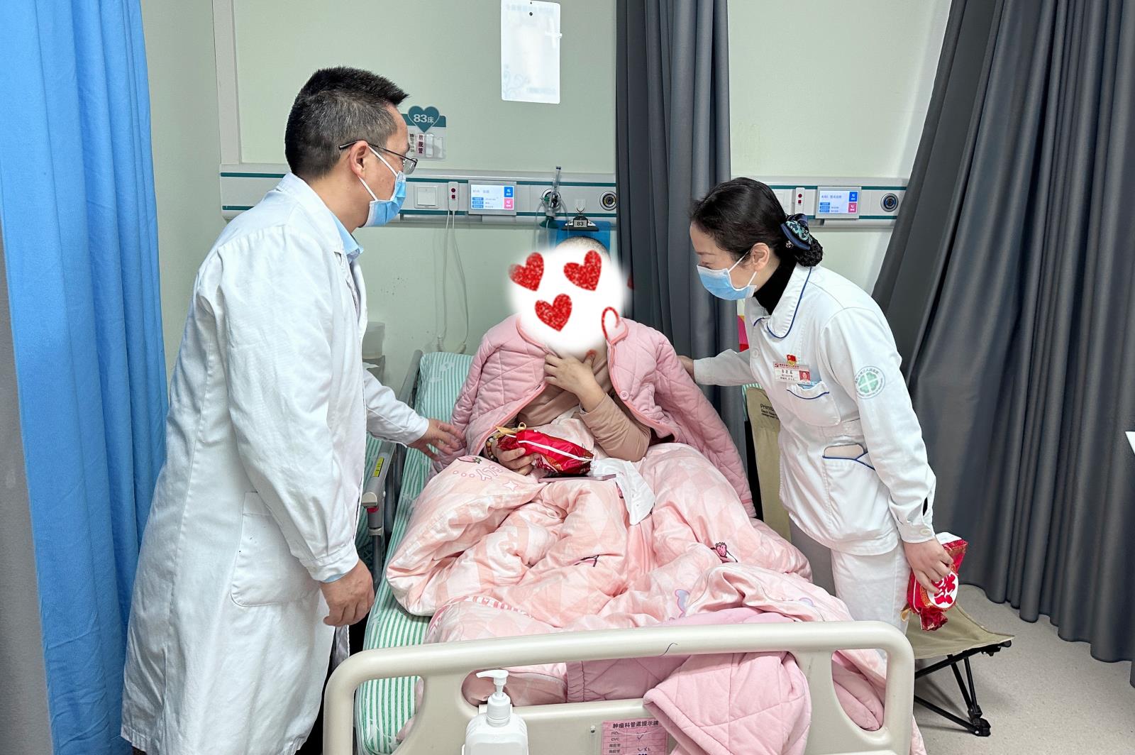 除夕团圆日，温情暖人心 | 市三医院肿瘤科医护团队为在院患者送上新春祝福